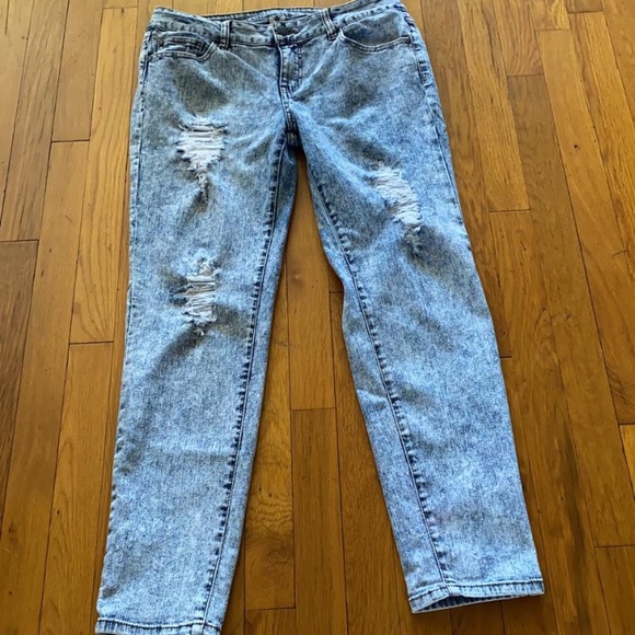 Distressed acid washed denim skinny jeans - Picture 7 of 7